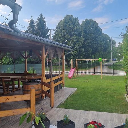 Holiday Home Baotic Velika Mlaka Екстер'єр фото