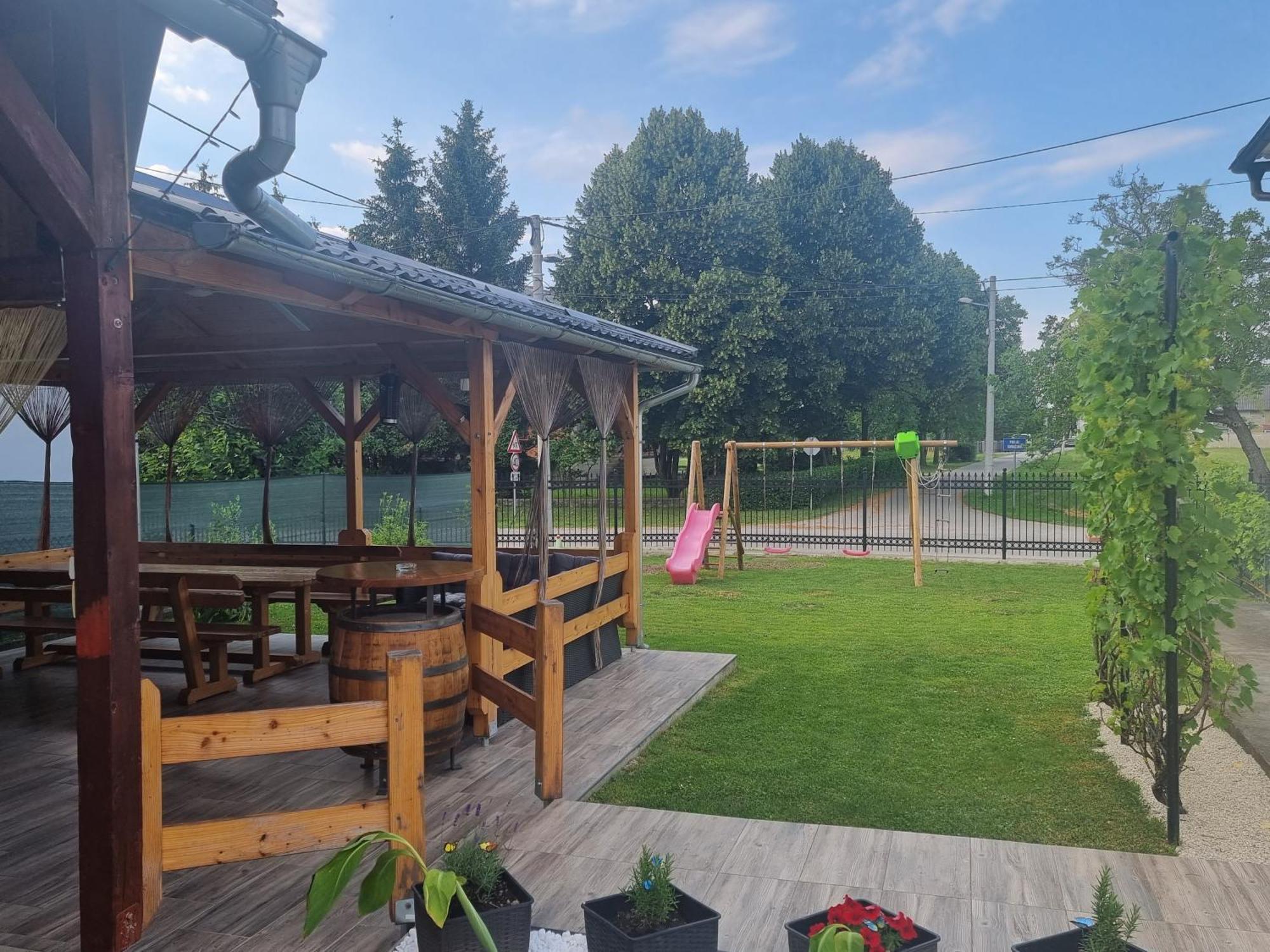 Holiday Home Baotic Velika Mlaka Екстер'єр фото